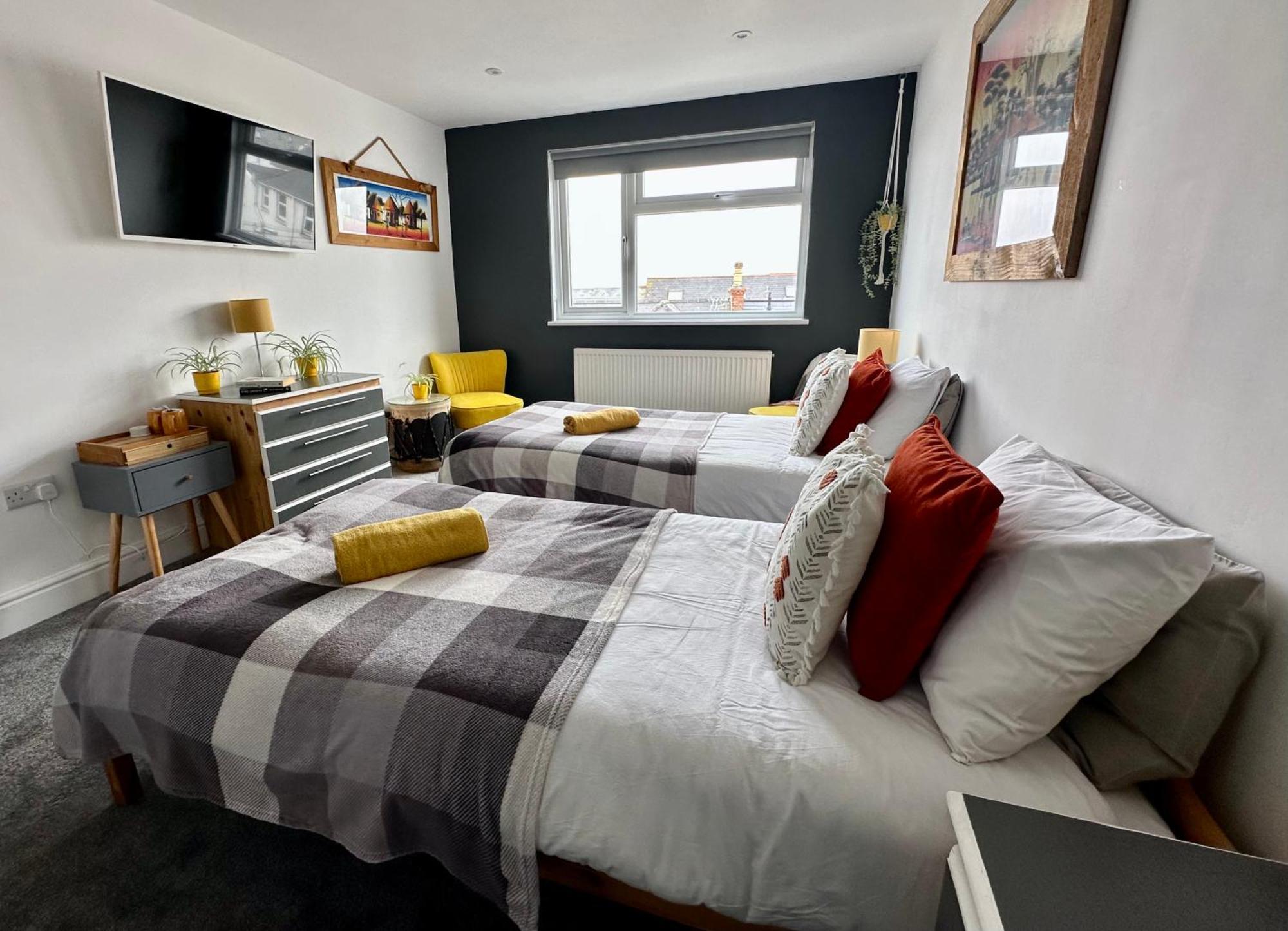 Breakers Guest House New Quay Zewnętrze zdjęcie